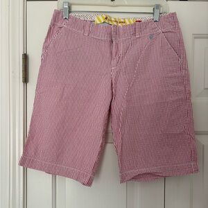 Size 8 Vintage Old Navy pink & white seersucker Bermuda shorts in EUC.